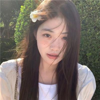 黑夜里的眼睛